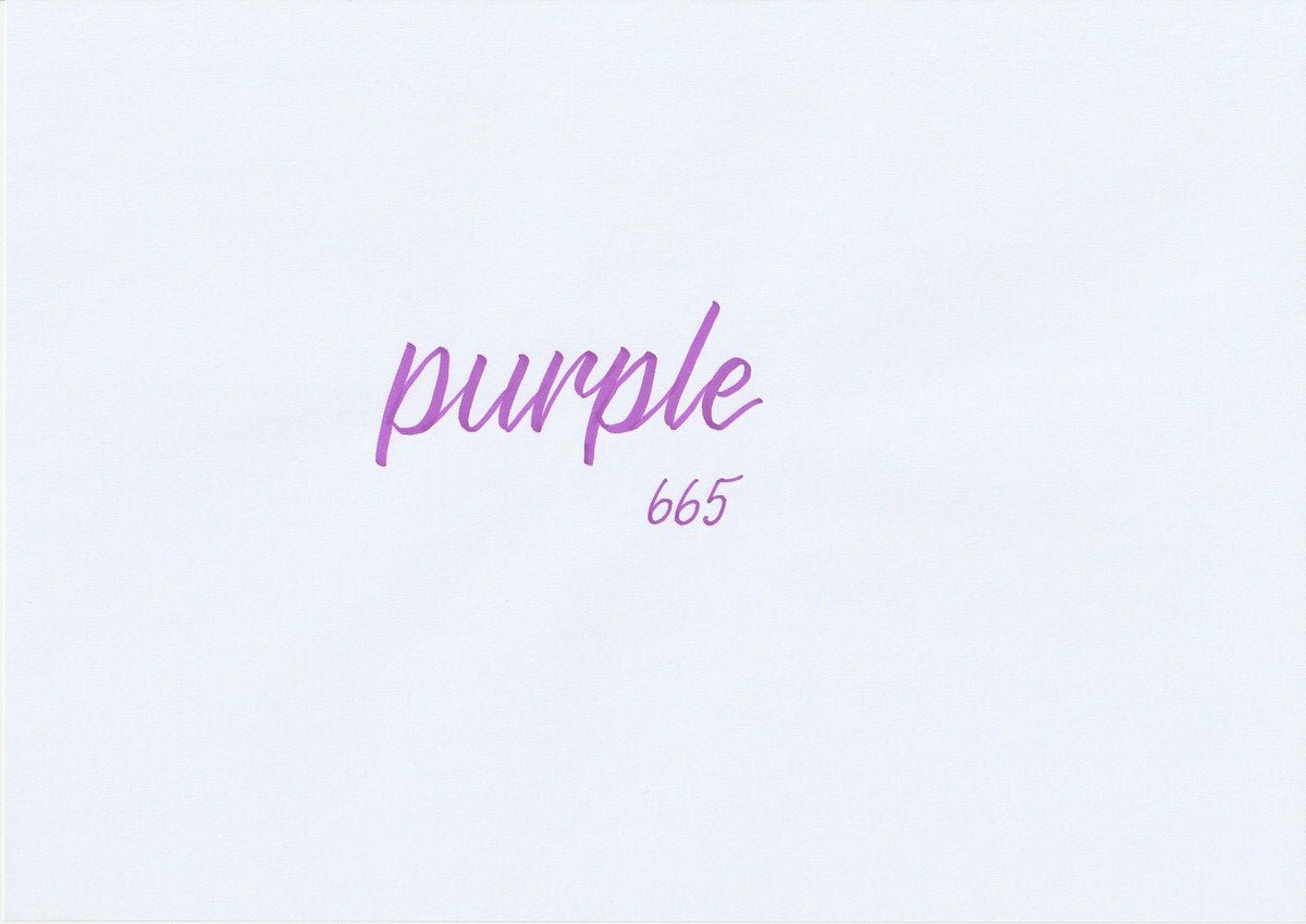 Handskriven text med ordet "purple" i lila färg, skriven med ABT Dual Brush Pen i nyansen 665 Purple.