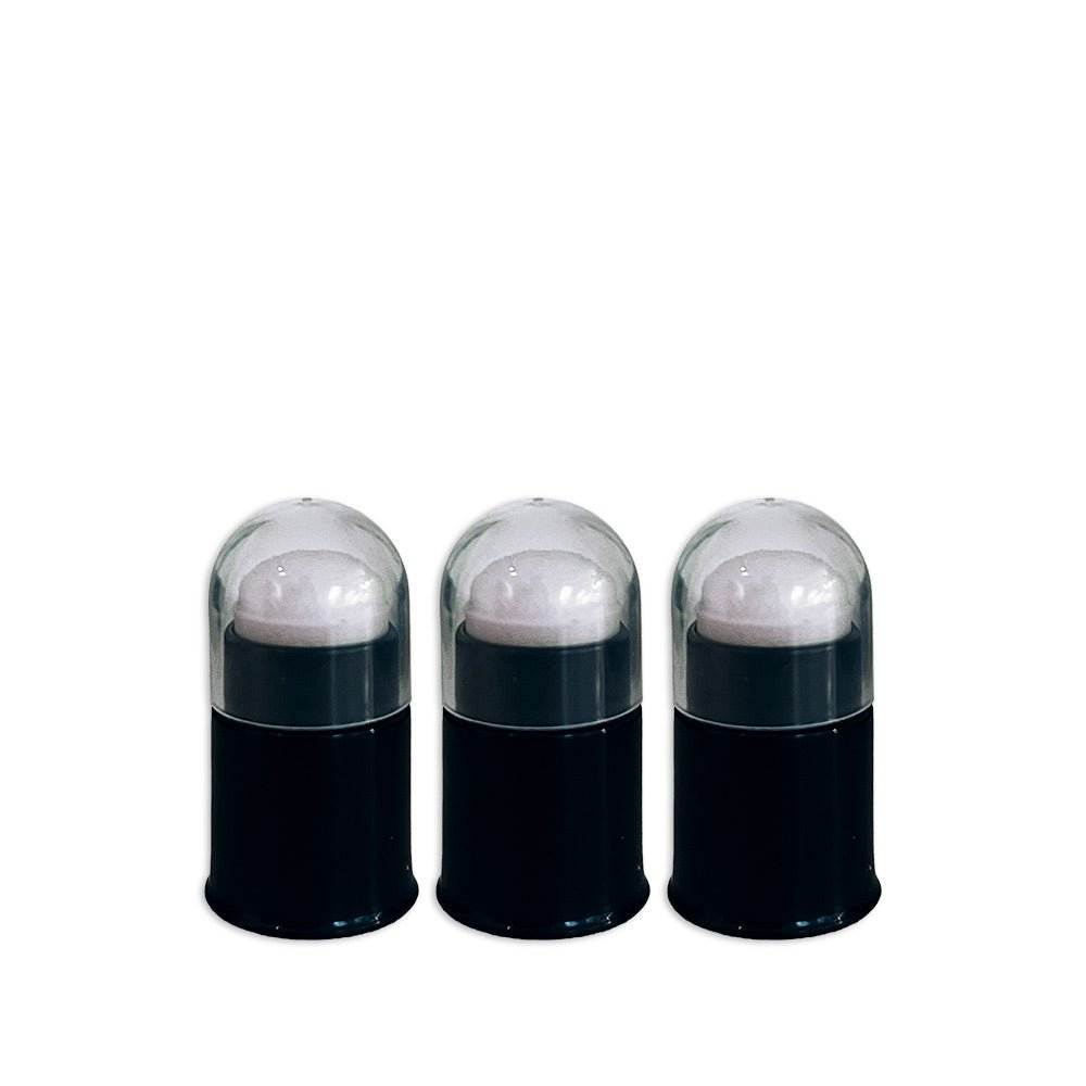 Blending Sponges 3 -pack från  Stamperia. Tre duttsvampar står på rad. Svamparna har lock i plast.  Tidformera