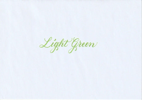 Handskriven text med orden "Light Green" i ljusgrön färg, skriven med Pentel Brush Sign Pen i färgen Light Green.