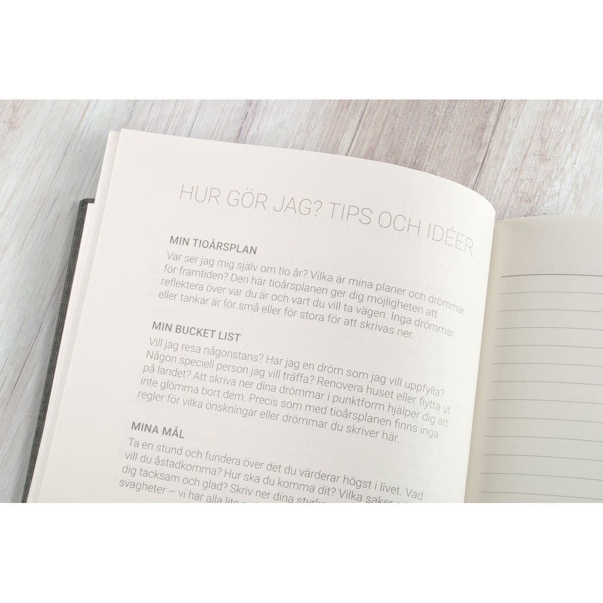 Dagböcker Paperstyle - Red Twist 10 - år - 4 - Paperstyle - Tidformera