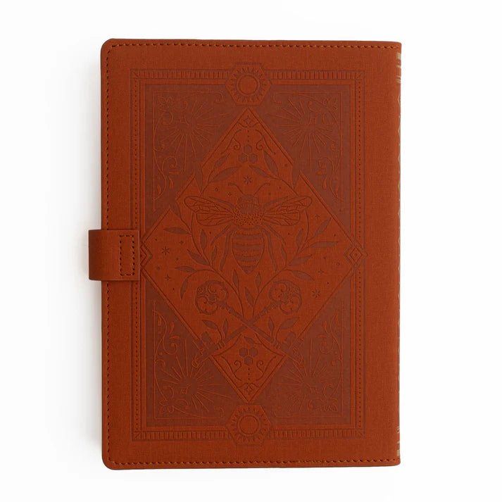 Deluxe System: Keeper of the Bees in Rust - 3 - Archer & Olive - Tidformera