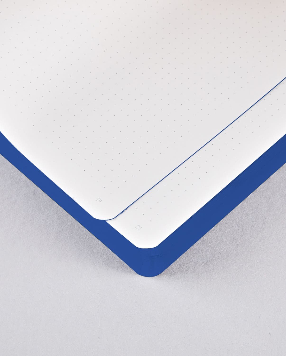 Dotted notebook Graphic L A line is a dot - 6 - Nuuna - Tidformera