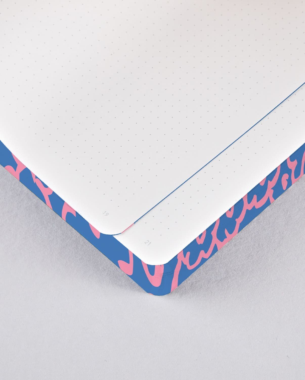 Dotted notebook Graphic L Flower power - 4 - Nuuna - Tidformera