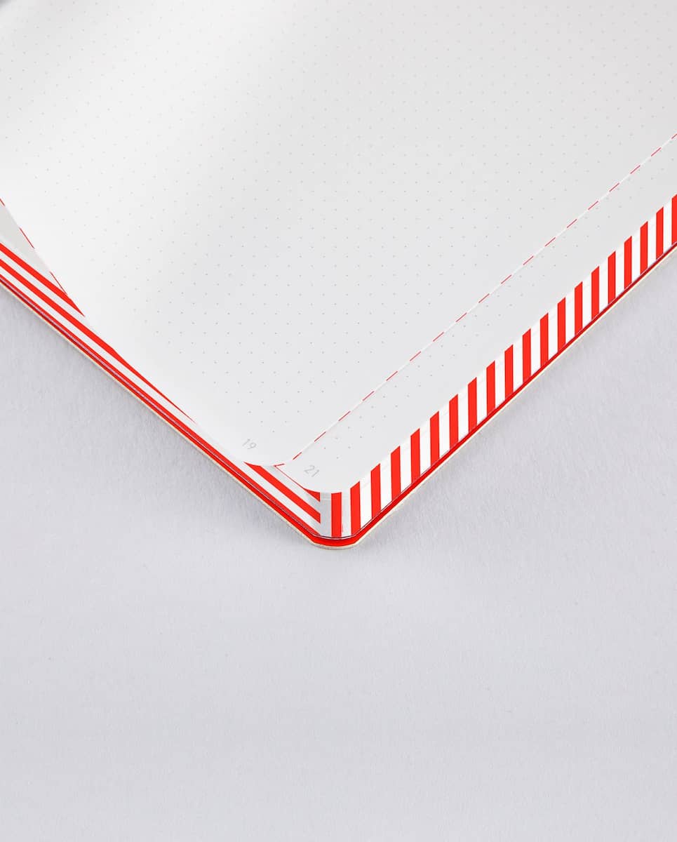 Dotted notebook Graphic S - ON - OFF - 2 - Nuuna - Tidformera