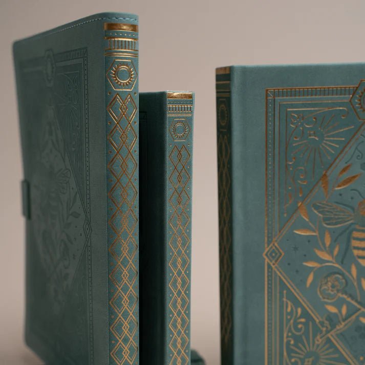 Dotted Notebook Keeper of the Bees in Soft Teal B5 - 5 - Archer & Olive - Tidformera