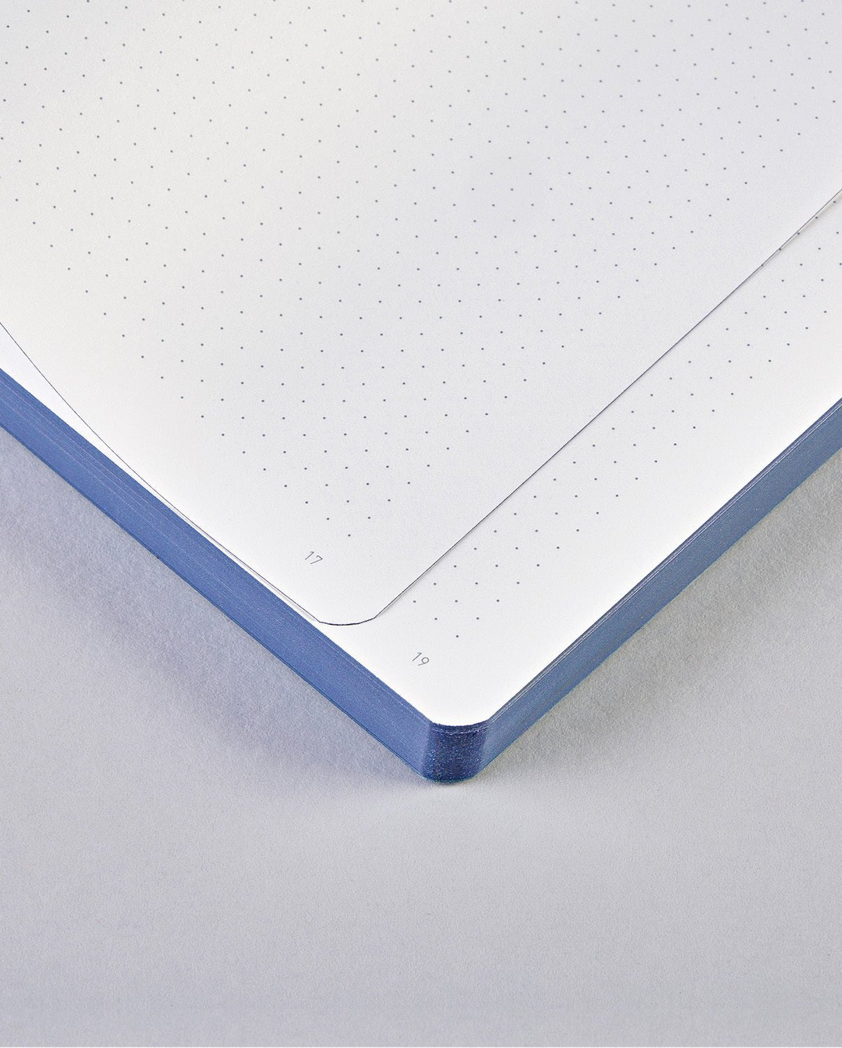 Dotted notebook Surface M - Sublime - Nuuna - Tidformera
