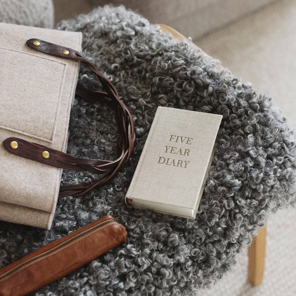 Five Year Diary - Pocket - Rough Linen - 3 - Paperstyle - Tidformera