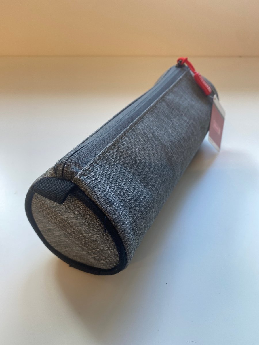 Fyndhörna - Pennfodral rund grå - 1 - Tidformera - Tidformera