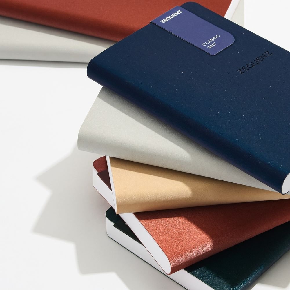 Galaxy - Rutad anteckningsbok - A5 Slim - Space Blue - 2 - Zequenz - Tidformera