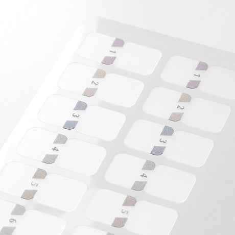 Index Chiratto Stickers - Number Gray från Midori. Indexflikar som är transparenta med grått och numrerade - Tidformera