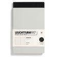 Ett svart och ett grått skrivhäfte med Jottbook Double Skrivhäften Dotted 2-pack A5 Light grey/Black från Leuchtturm1917