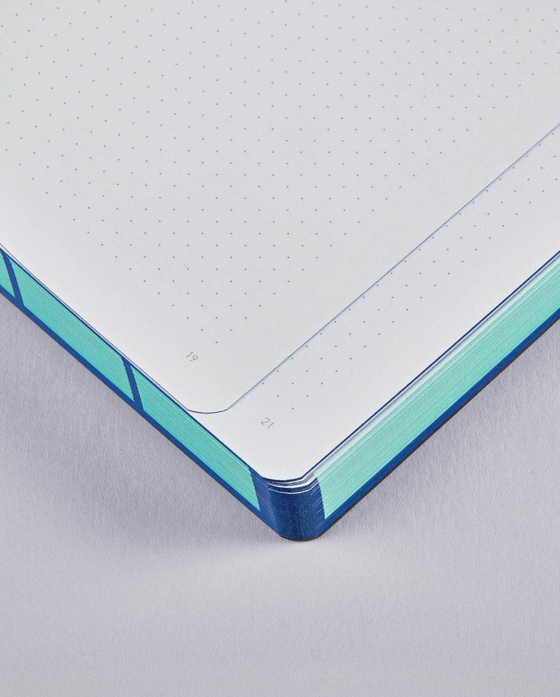 Dotted notebook Graphic L - Super brain
