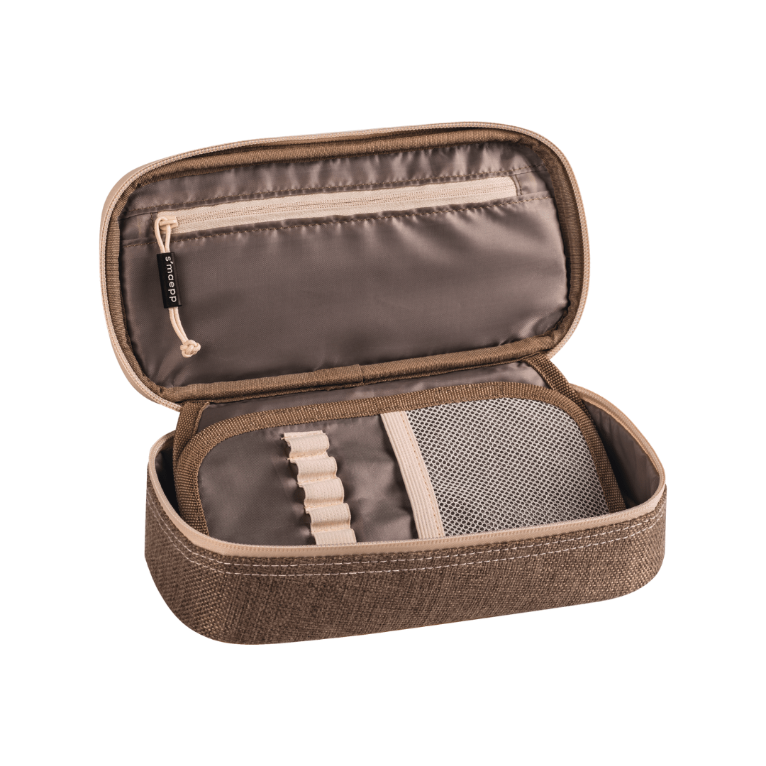 Pennfodral S`maepp Utvikbar flik - XL - Felt från Brunnen. Öppnat pennfodral med flera fack och penloopar  - Tidformera