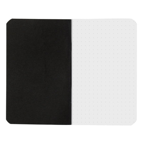 Rhodia Skrivhäften - A7 Dotted från Rhodia - Ett uppslaget skrivhäfte och sidan har en dotted inlaga. Tidformera