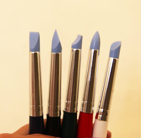 Silicon brush set 5-pack - D 7 mm från 
 Kreator Studio. Närbild på spetsarna av silikon. Alla har olika spetsar. - Tidformera