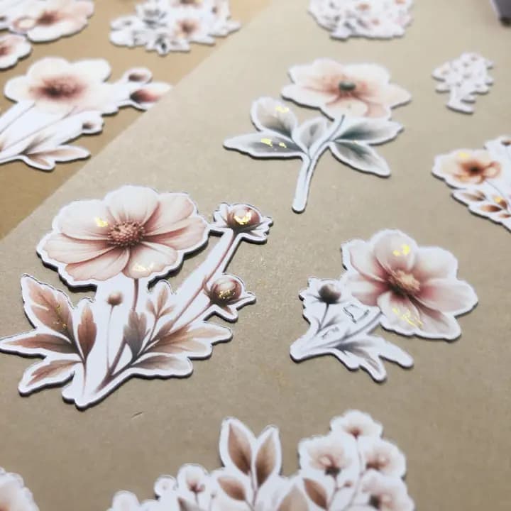 Stickers - T's Stationery - Gold Foil Flowers - 3 - T's Stationery - Tidformera