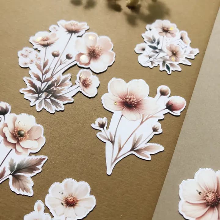 Stickers - T's Stationery - Gold Foil Flowers - 6 - T's Stationery - Tidformera