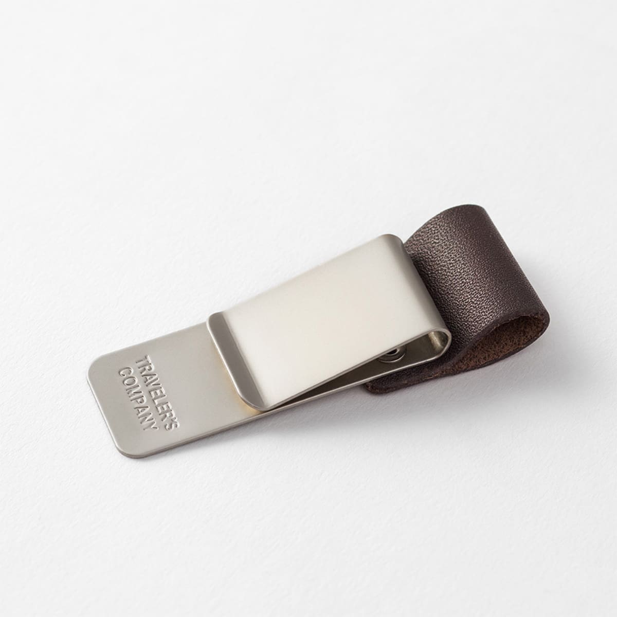 TN 016. Pen Holder (M) Brown - 2 - Traveler's Company - Tidformera