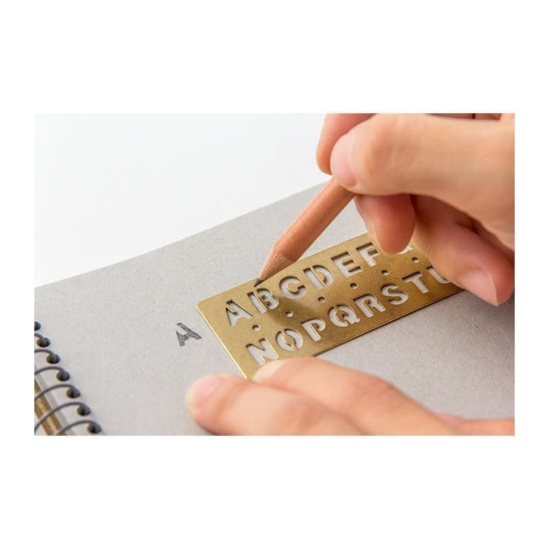TRC Brass Mässing  - Template Bookmark Alphabet - 2 - Traveler's Company - Tidformera