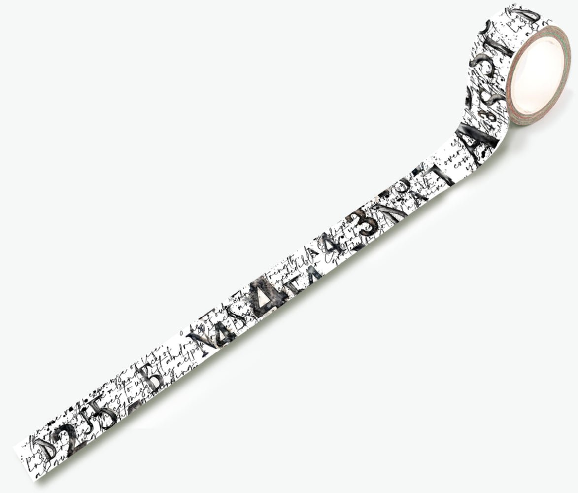 Vit dekorationstejp med svarta siffror och skrift som motiv. Washi tape #76 Bipasha BK Heritage Scroll Aall & Create