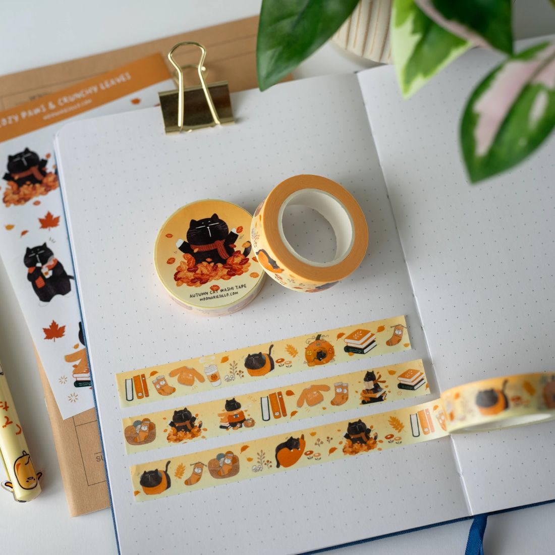 Washi tape Mocha - Cozy Fall Autumn Cat - 4 - Moonaries illo - Tidformera