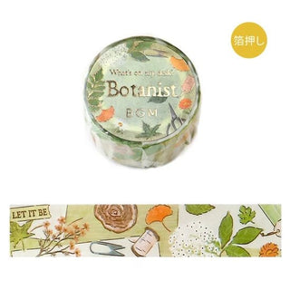Washi Tape TSUKUE - Botanist  från BGM. Dekorationstejp i förpackning och utrullat. Grön tejp med växter på. Tidformera