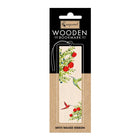 Kolibrier och fruktbuskar pryder denna bokmärke i trä. Wooden bookmark - Hummingbirds från Cozywood - Tidformera