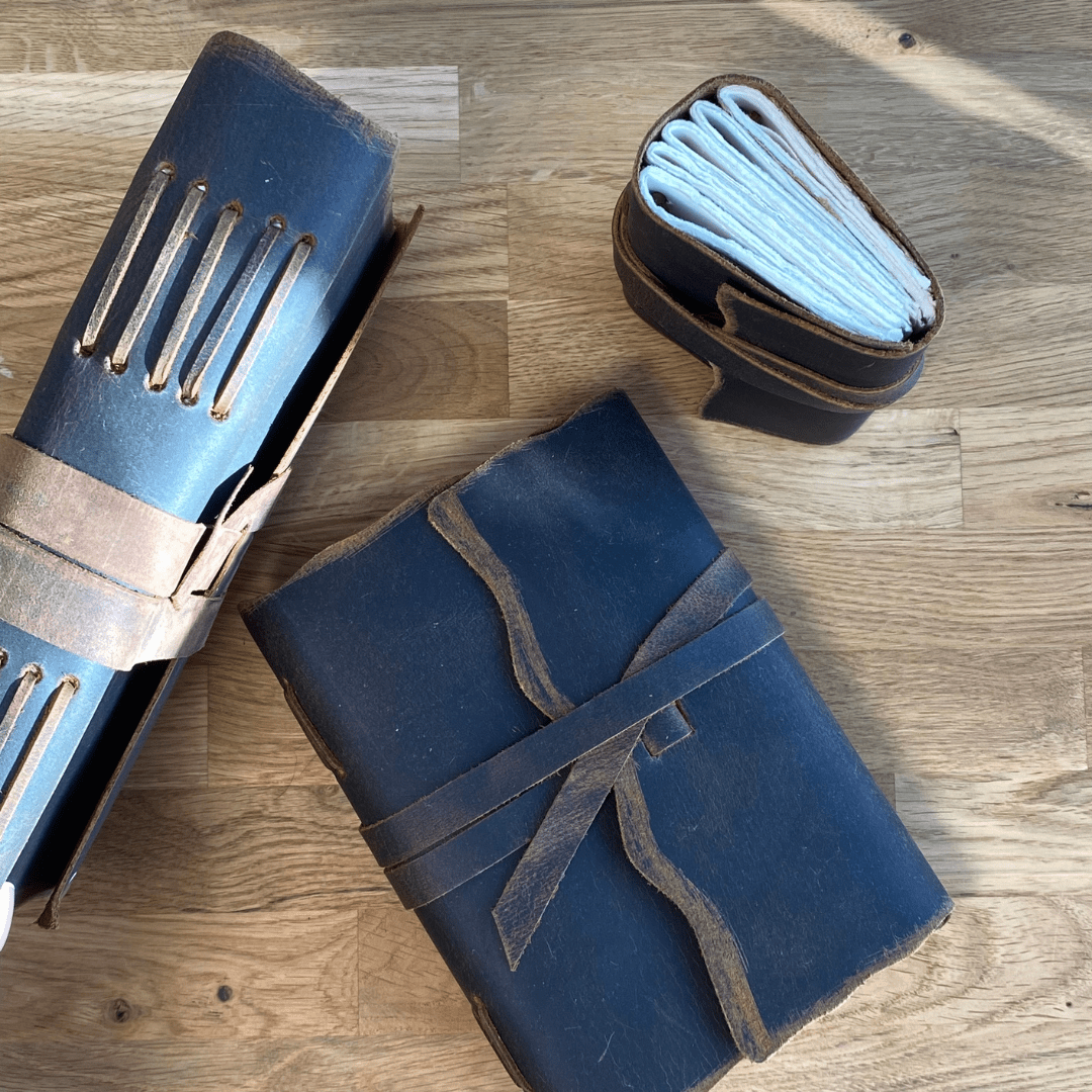 Yaatra Notebook Large - 5 - Lamali - Tidformera