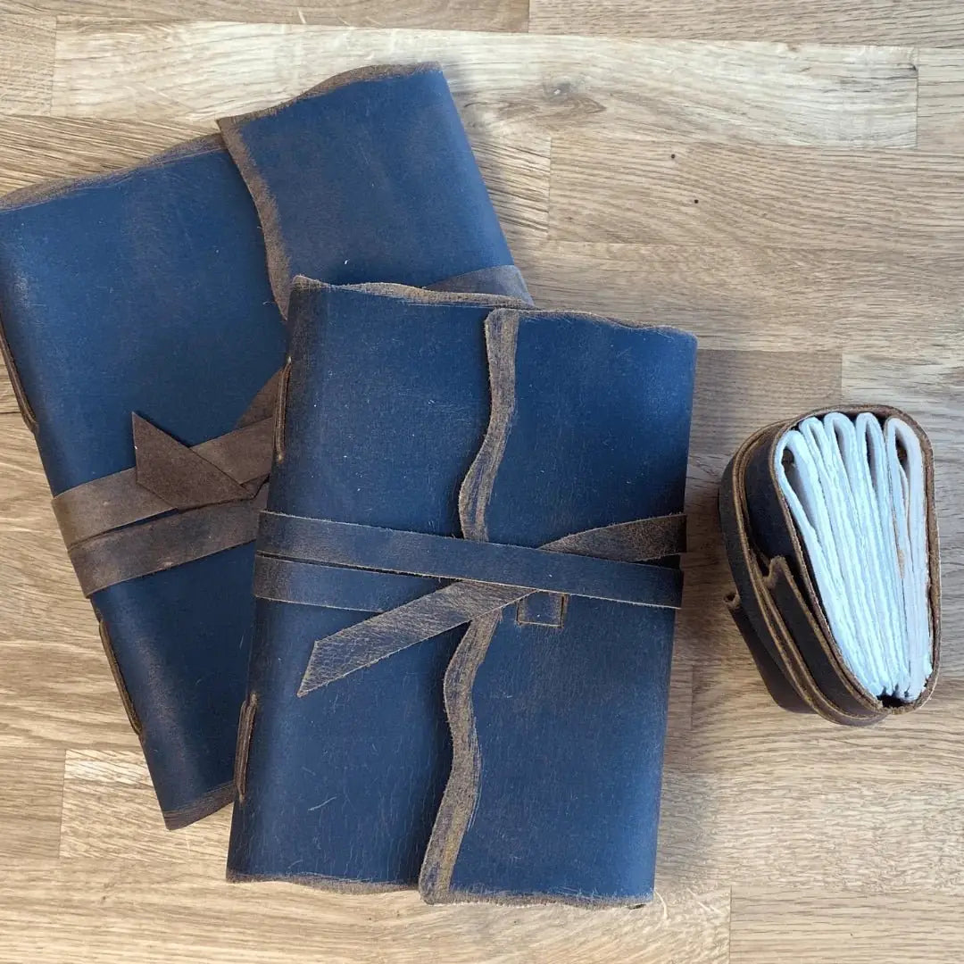 Yaatra Notebook Large - 4 - Lamali - Tidformera