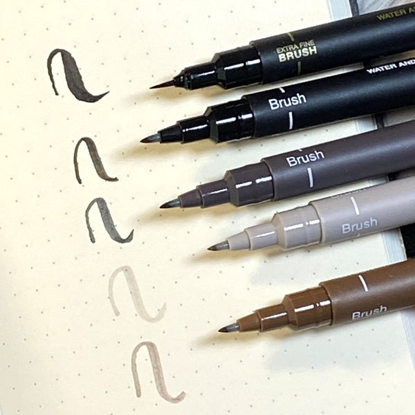 Uni Pin Brush pen - penselpennor för brush lettering och kalligrafi. Tidformera
