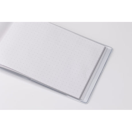 Närbild på dotted inlaga Storage.it A6 notebook. Tidformera