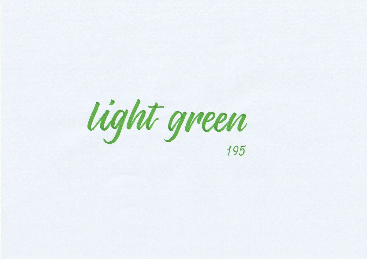 Handskriven text med orden "light green" i ljusgrön färg, skriven med ABT Dual Brush Pen i nyansen 195 Light Green.