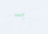 Handskriven text med ordet "mint" i mintgrön färg, skriven med ABT Dual Brush Pen i nyansen 243 Mint.