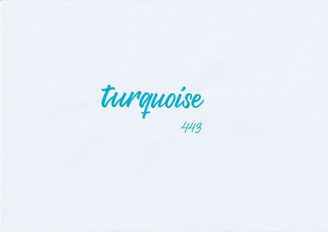 Handskriven text med ordet "turquoise" i turkos färg, skriven med ABT Dual Brush Pen i nyansen 443 Turquoise.