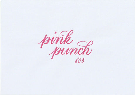 Handskriven text med ordet "pink punch" i rosa färg, skriven med ABT Dual Brush Pen i nyansen 803 Pink Punch.