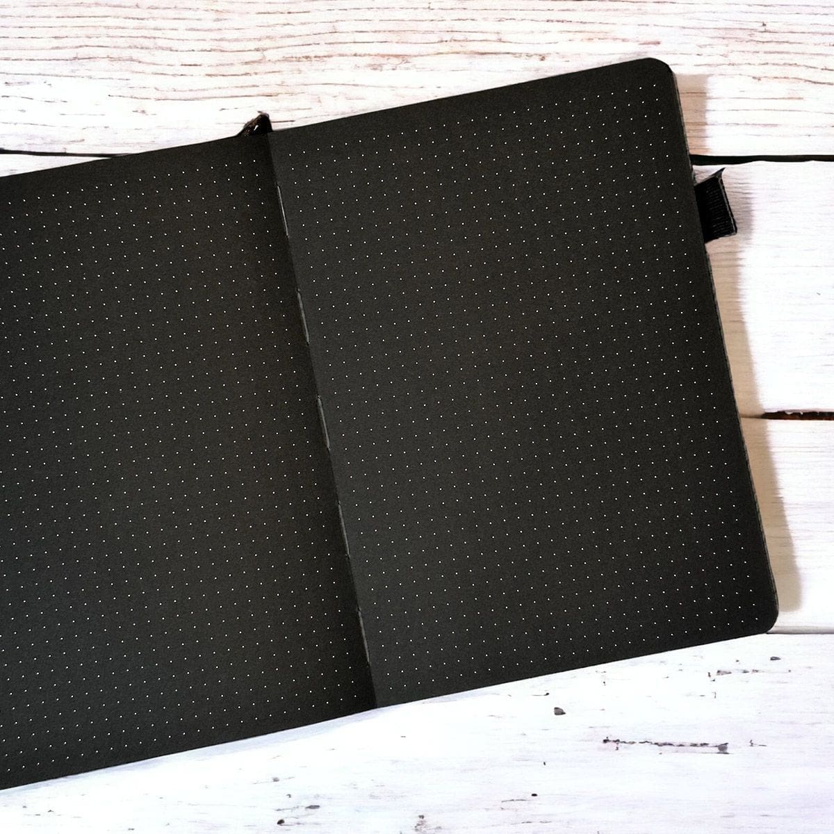 Black Out Journal A5 160 GSM - Golden elephant - Paper24 - Tidformera