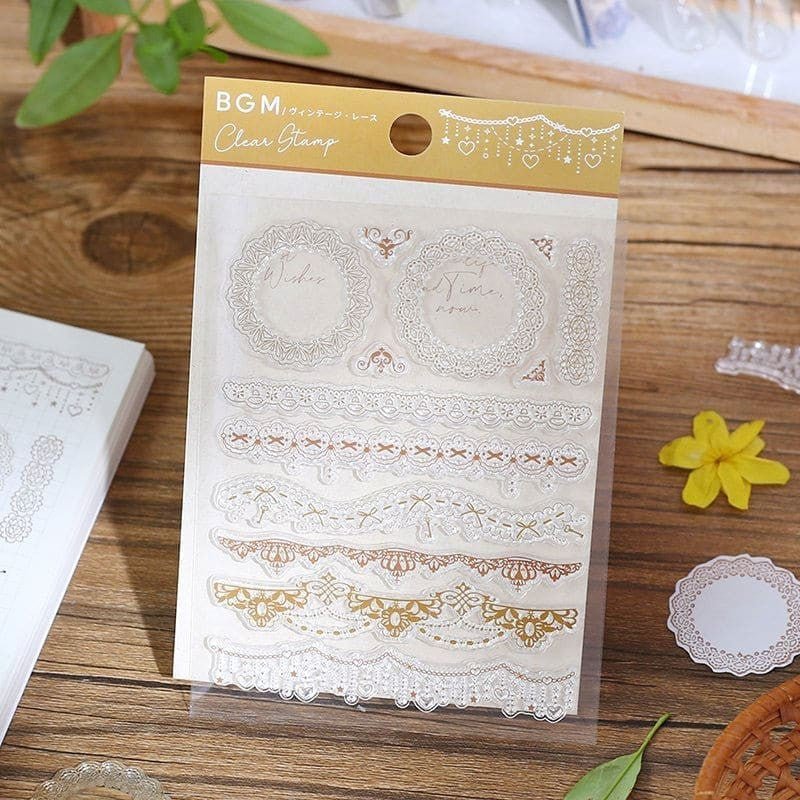 Förpackning med silikonstämplar med spetsar som motiv. Clear stamps Letters Life Lace - Lace från BGM - Tidformera