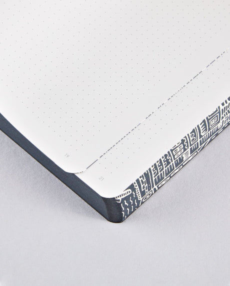 Dotted notebook Graphic L Paris - Nuuna - Tidformera