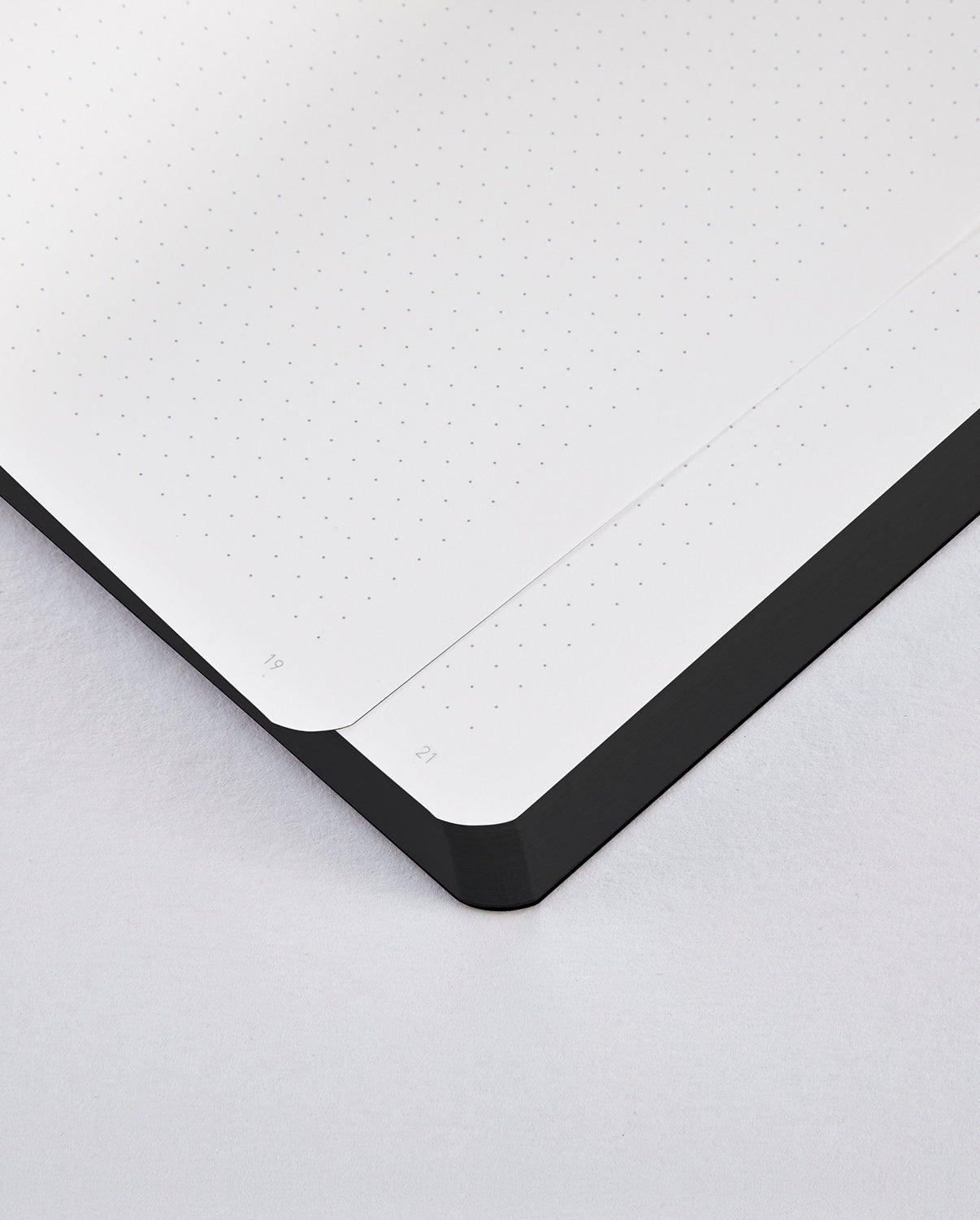 Dotted notebook Graphic M - Jack - Nuuna - Tidformera