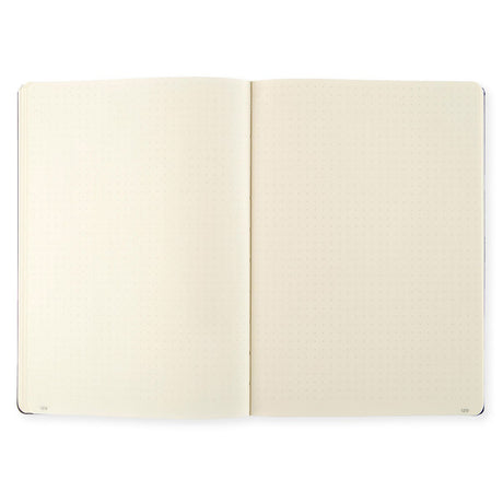 Dotted notebook Lt A5 Hård pärm Black - Leuchtturm1917 - Tidformera