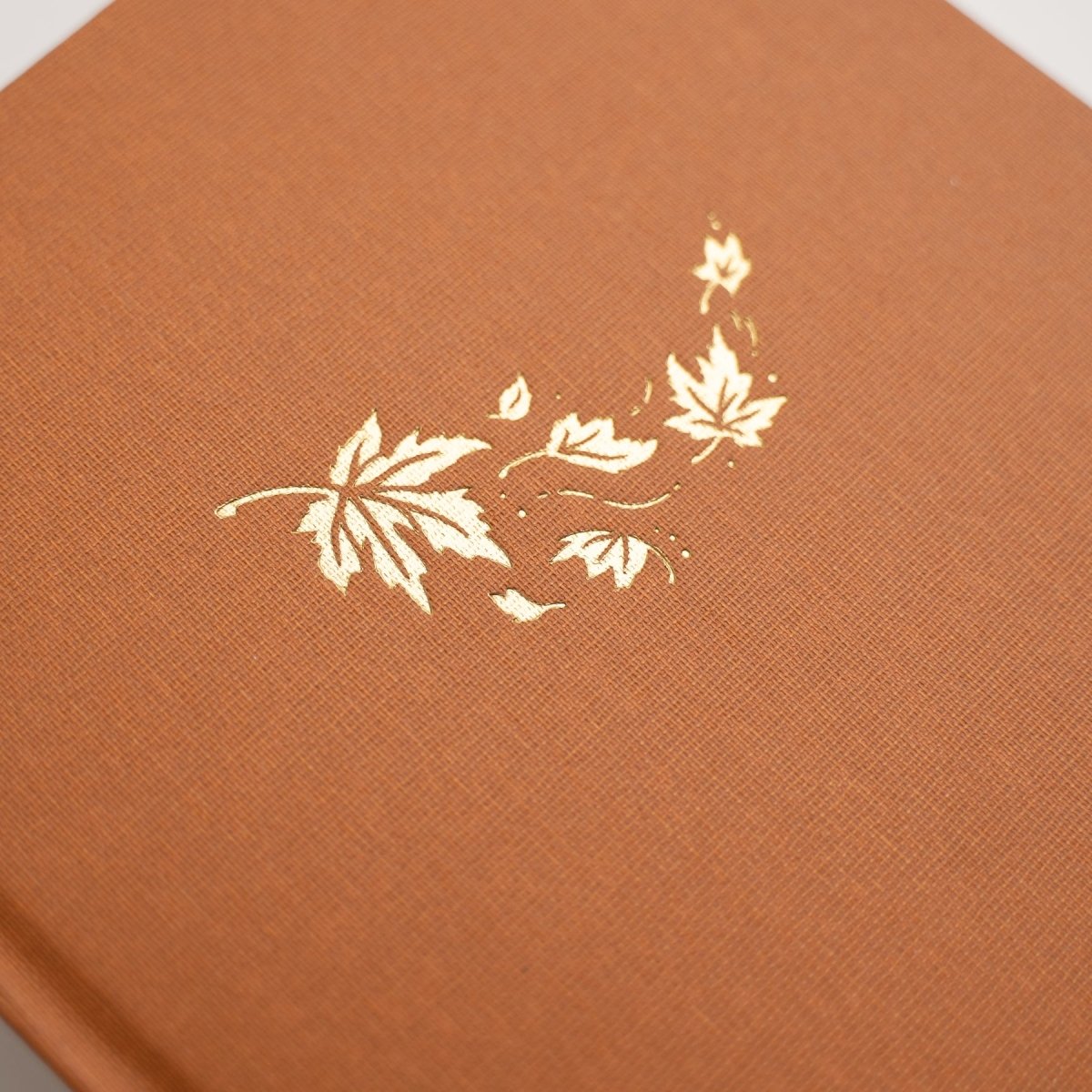 Dotted Notebook Swirling Leaves Slim - Archer & Olive - Tidformera