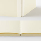 MD Notebook Journal A5 Dotted - 176 pages - 4 - Midori - Tidformera