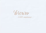 Handskriven text med orden "brown" och "ZEBRA mildliner" i brun färg, skriven med Zebra Mildliner Brush Pen i färgen Brown.