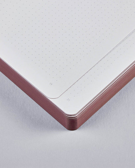 Dotted notebook Graphic L - Feel the spark