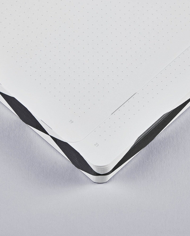 Dotted notebook Graphic L - Inner eye