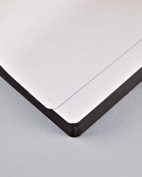 Dotted notebook Graphic L - Snake