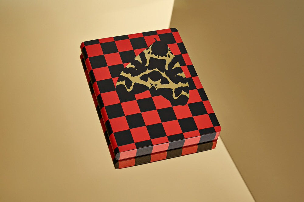 Dotted notebook Graphic L - Night moth
