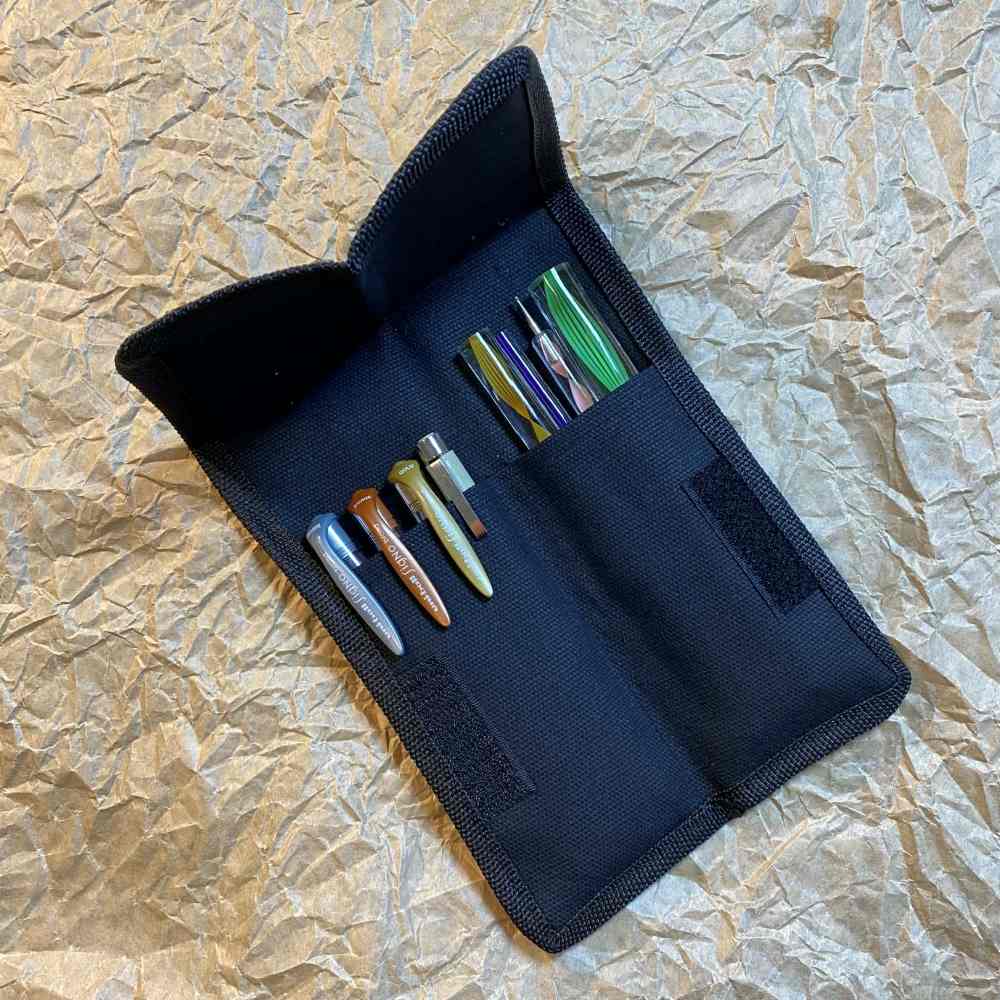 Pennfodral Pocket Wrap - Black - 3 - Derwent - Tidformera