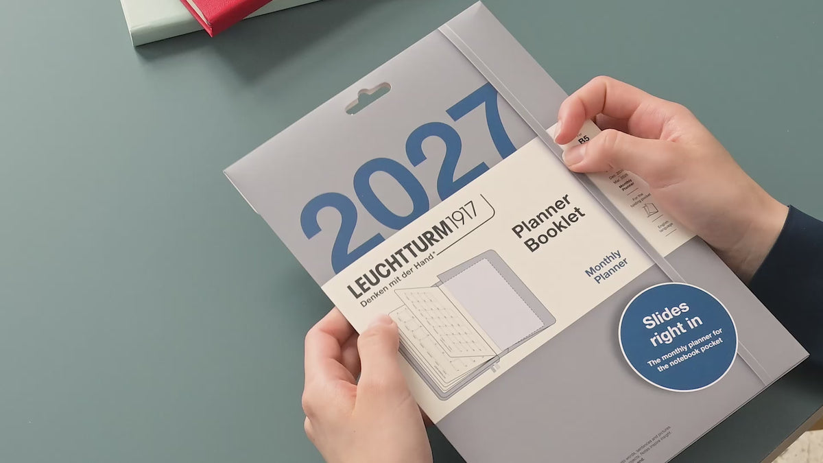 Planner booklet från Leuchtturm1917 som du kan ha vid fickan längst bak i din anteckningsbok.