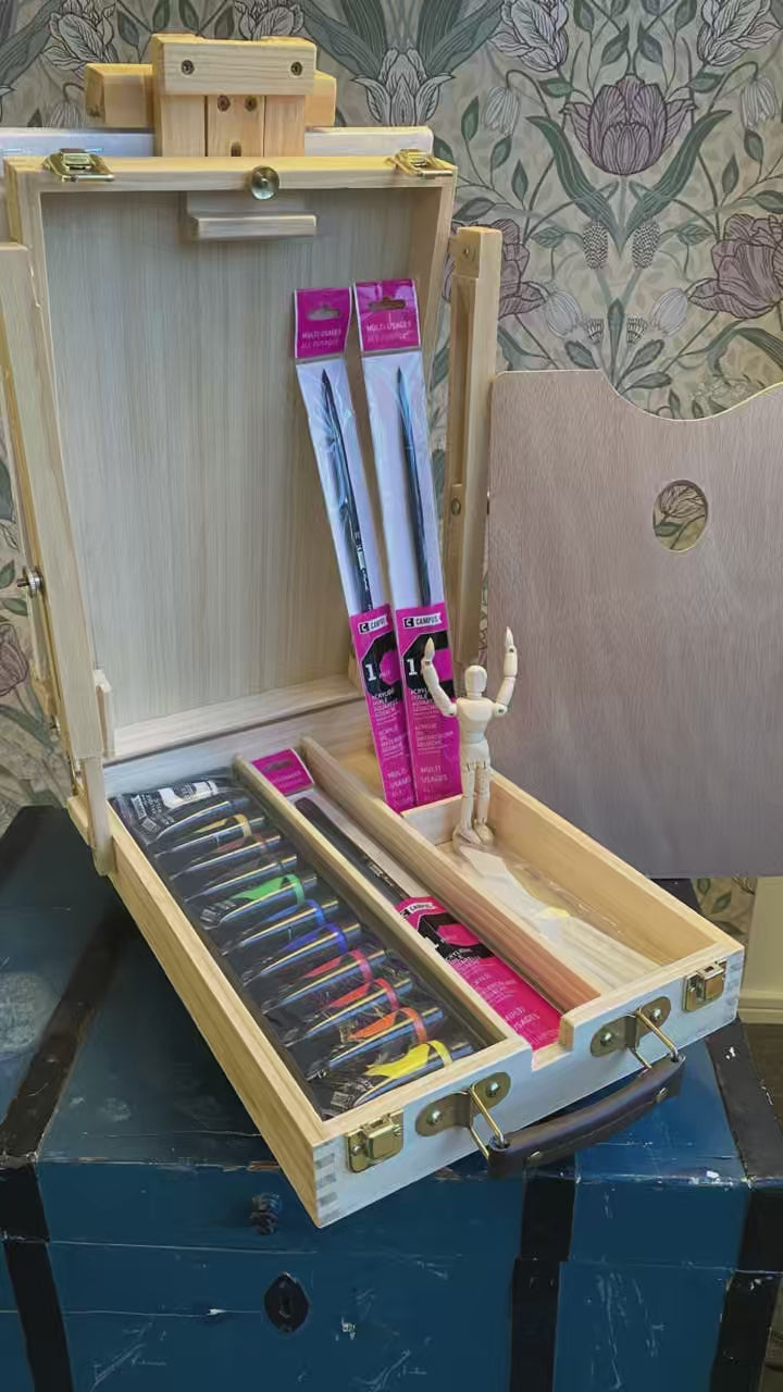 Akrylfärgset Campus Staffliset